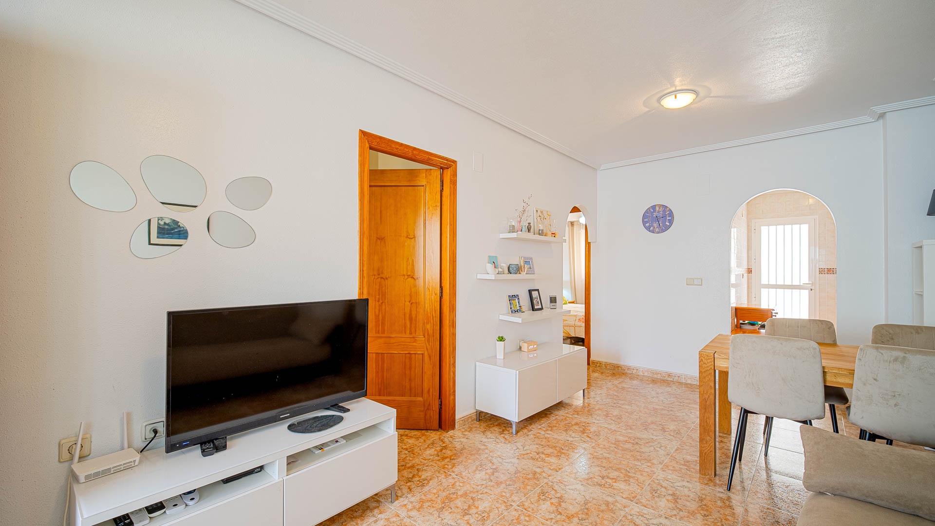 For sale - 2 Bedroom 1 Bathroom Apartament in Punta Prima - Punta Prima  - Alicante
