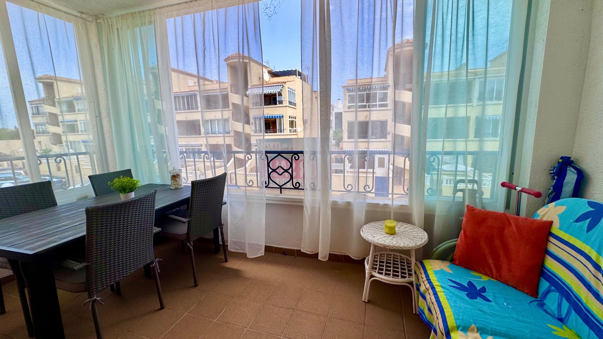 For sale - 2 Bedroom 1 Bathroom Apartament in Punta Prima - Punta Prima  - Alicante