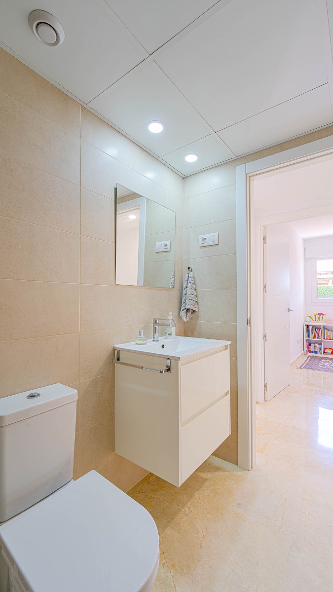 For sale - 3 Bedroom 2 Bathroom Apartament in Punta Prima - Punta Prima  - Alicante