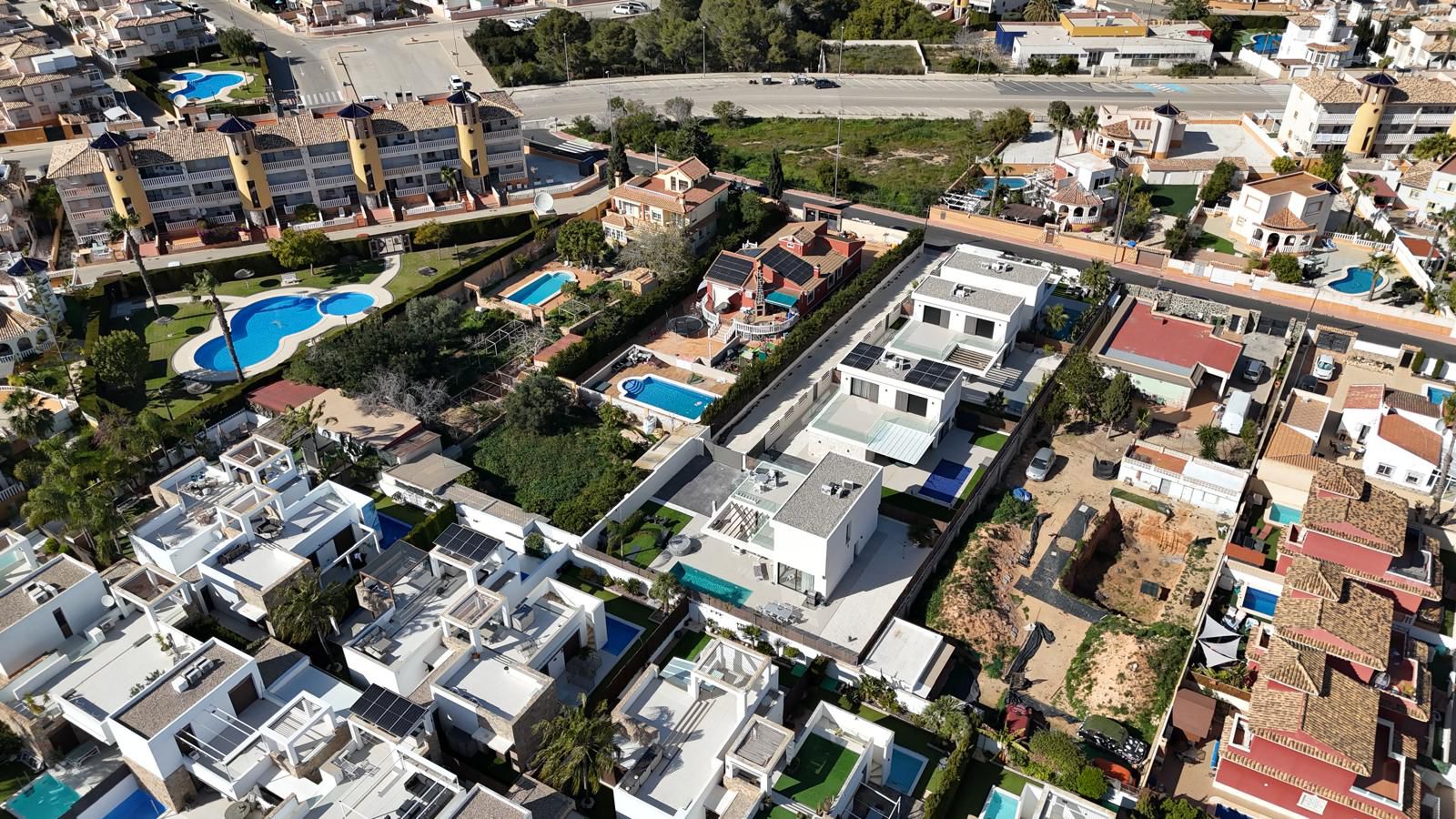 For sale - 1 Bedroom 1 Bathroom Building Plot in Lomas De Cabo Roig - , Lomas De Cabo Roig, Alicante, Spain - Alicante
