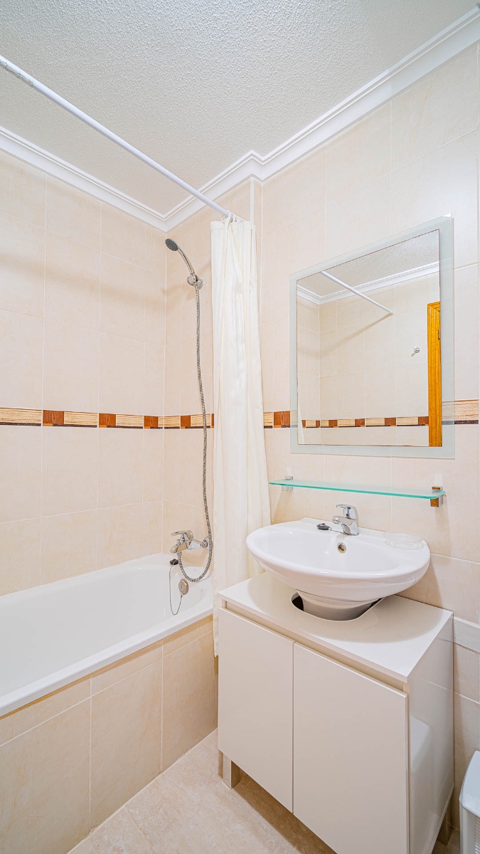 For sale - 2 Bedroom 2 Bathroom Apartament in Los Altos - Los Altos  - Alicante