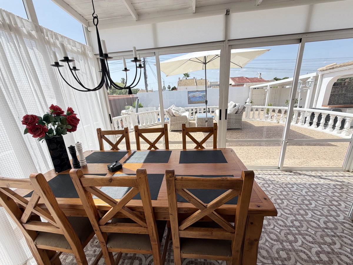 For sale - 3 Bedroom 3 Bathroom Bungalow in Torrevieja - , San Luis, Alicante, Spain - Alicante