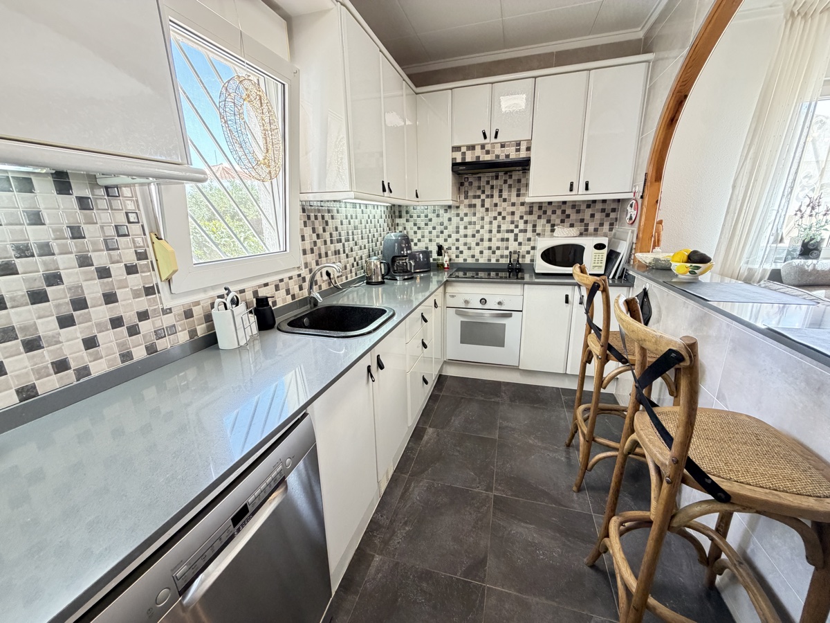 For sale - 3 Bedroom 3 Bathroom Bungalow in Torrevieja - , San Luis, Alicante, Spain - Alicante
