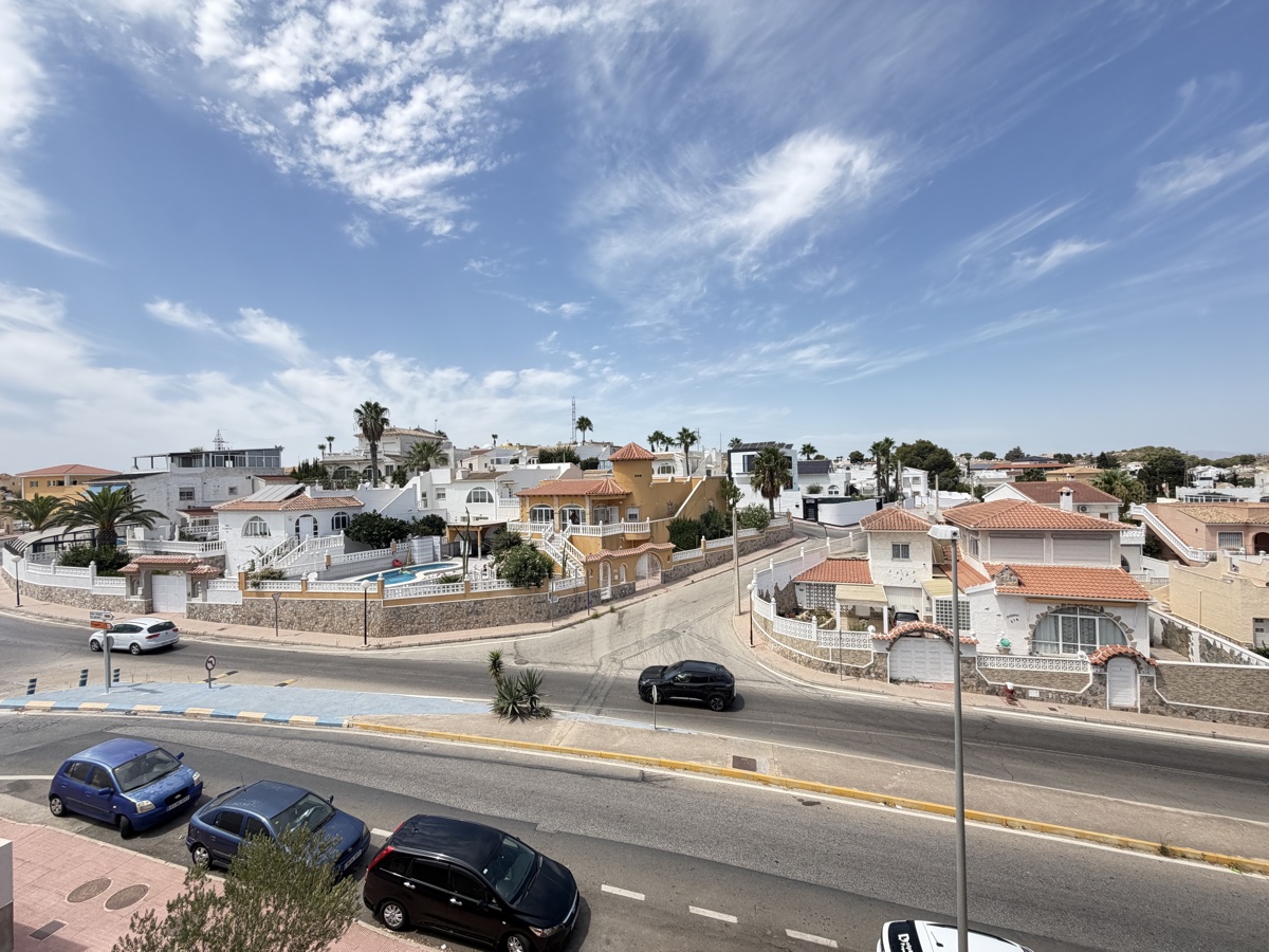 For sale - 2 Bedroom 1 Bathroom Penthouse Apartment in Villamartin - , Villamartin, Alicante, Spain - Alicante