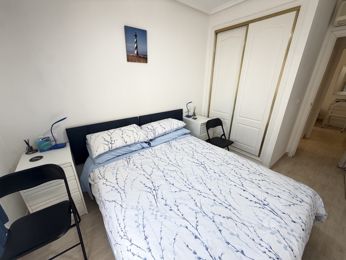 For sale - 3 Bedroom 2 Bathroom Quad in Villamartin - , Villamartin, Alicante, Spain - Alicante