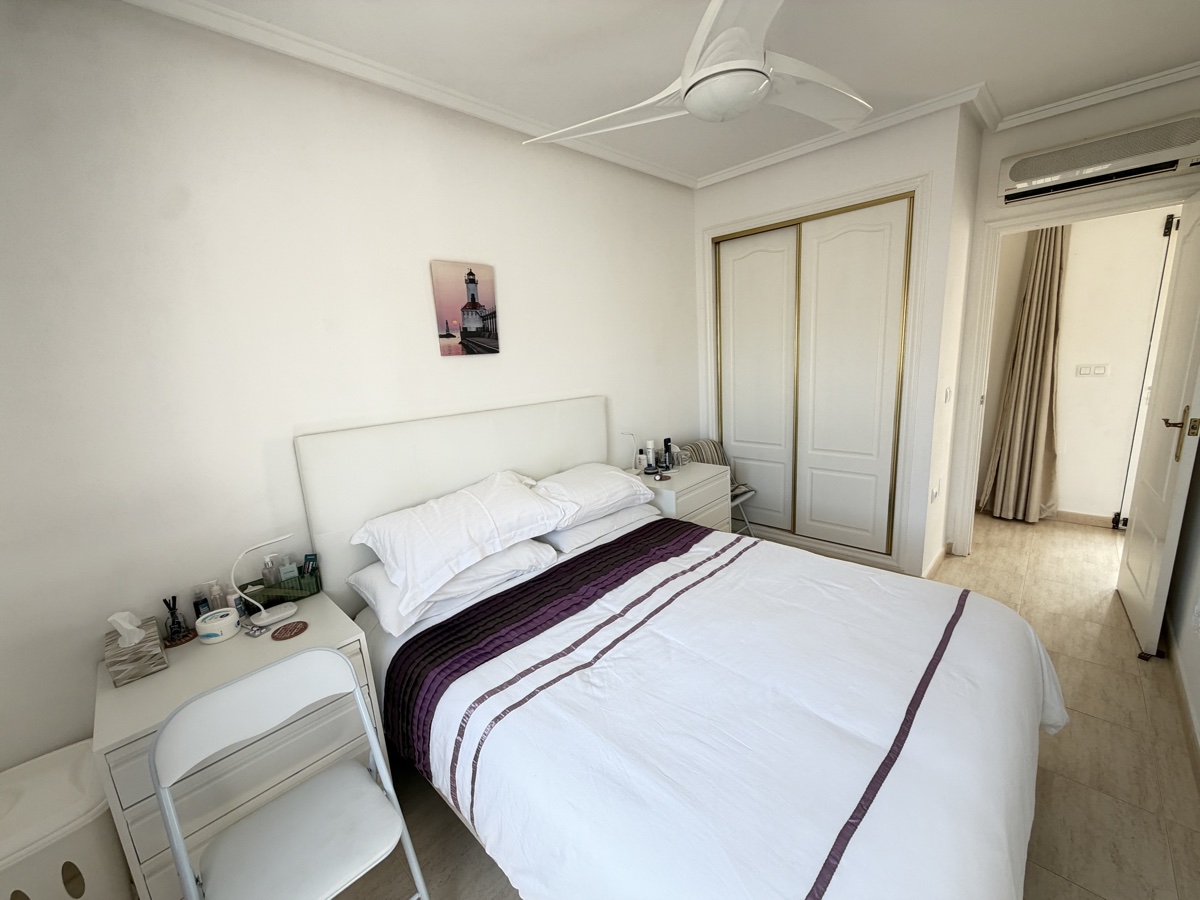 For sale - 3 Bedroom 2 Bathroom Quad in Villamartin - , Villamartin, Alicante, Spain - Alicante