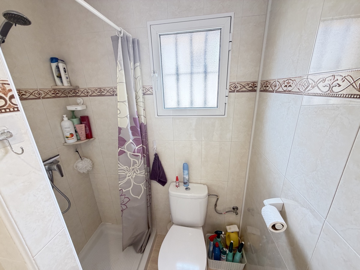 For sale - 3 Bedroom 2 Bathroom Quad in Villamartin - , Villamartin, Alicante, Spain - Alicante
