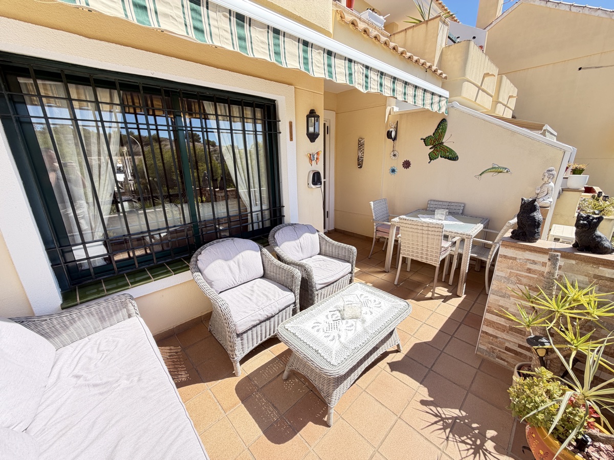 For sale - 2 Bedroom 2 Bathroom Townhouse in Campoamor Golf, Villamartin - , Campoamor Golf, Alicante, Spain - Alicante