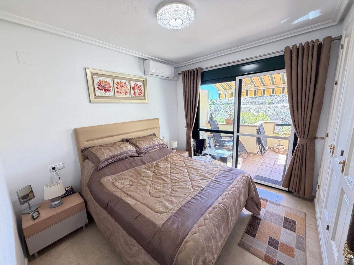 For sale - 2 Bedroom 2 Bathroom Townhouse in Campoamor Golf, Villamartin - , Campoamor Golf, Alicante, Spain - Alicante