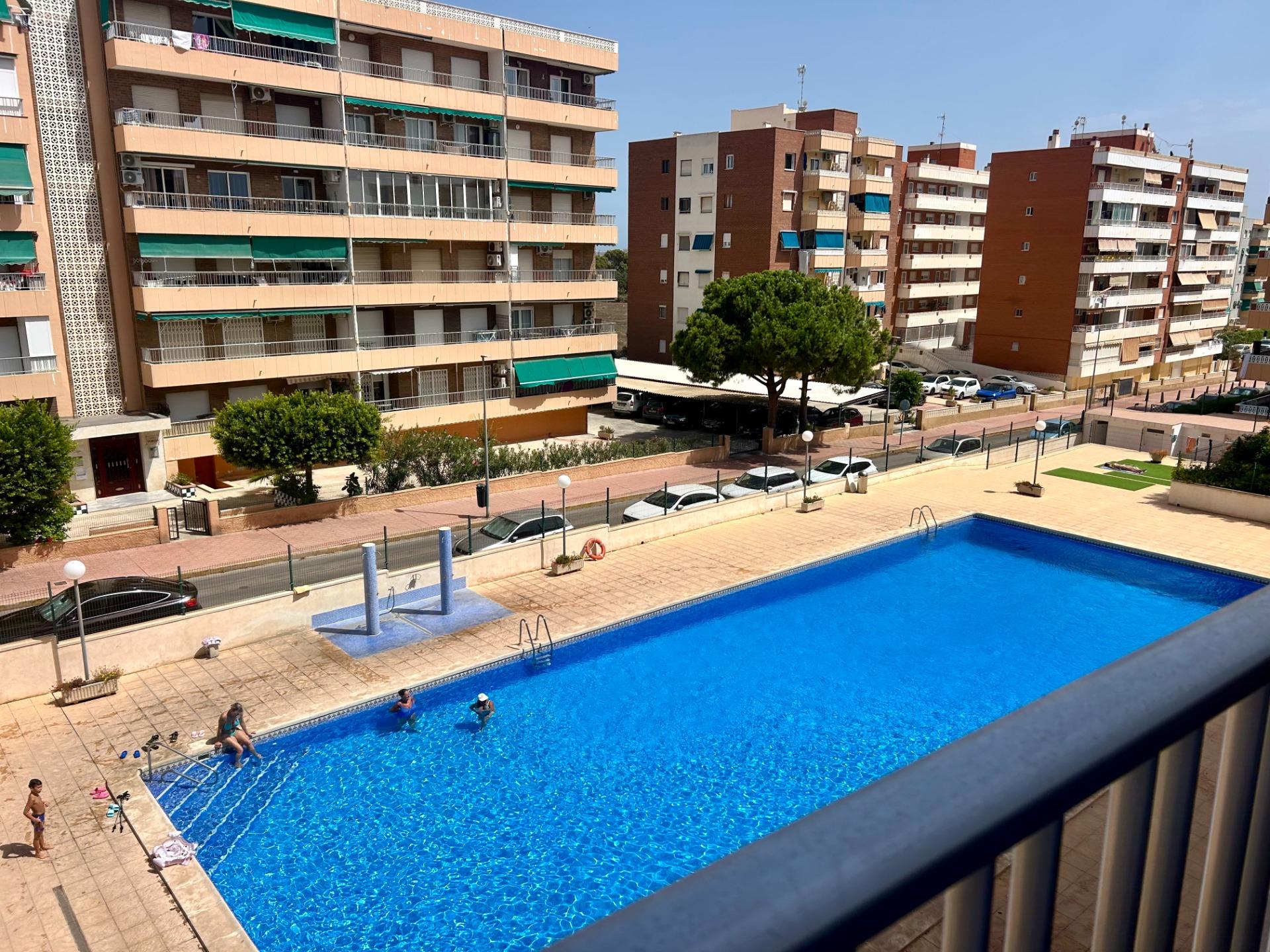 For sale - 2 Bedroom 1 Bathroom Apartment in Torrevieja - Punta Prima  - Alicante