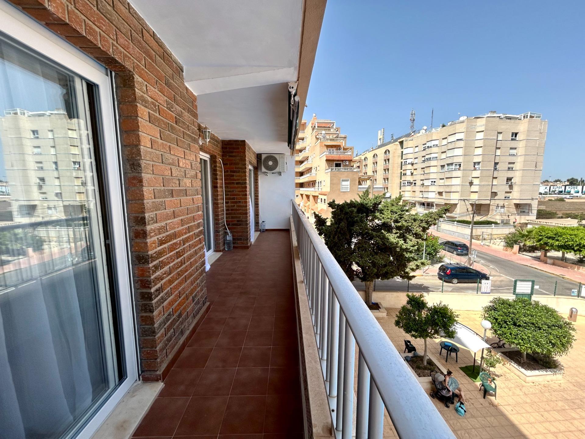 For sale - 2 Bedroom 1 Bathroom Apartment in Torrevieja - Punta Prima  - Alicante