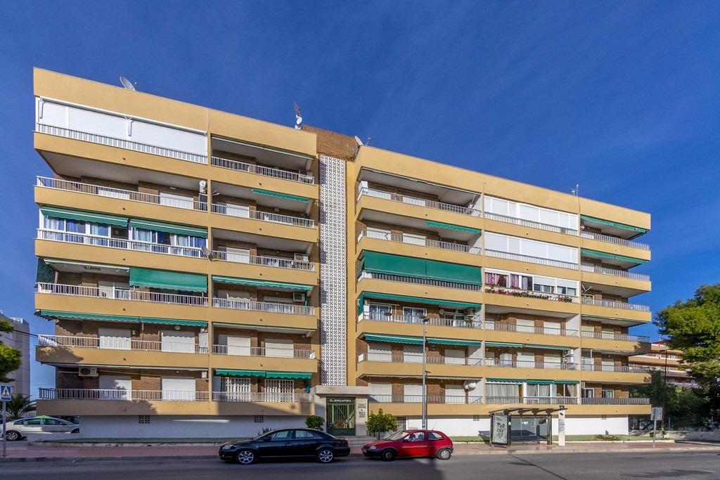 For sale - 2 Bedroom 1 Bathroom Apartment in Torrevieja - Punta Prima  - Alicante