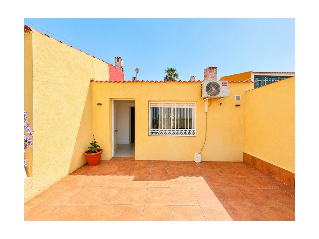 2 Bedroom 1 Bathroom Ground Floor Bungalow in Torrevieja