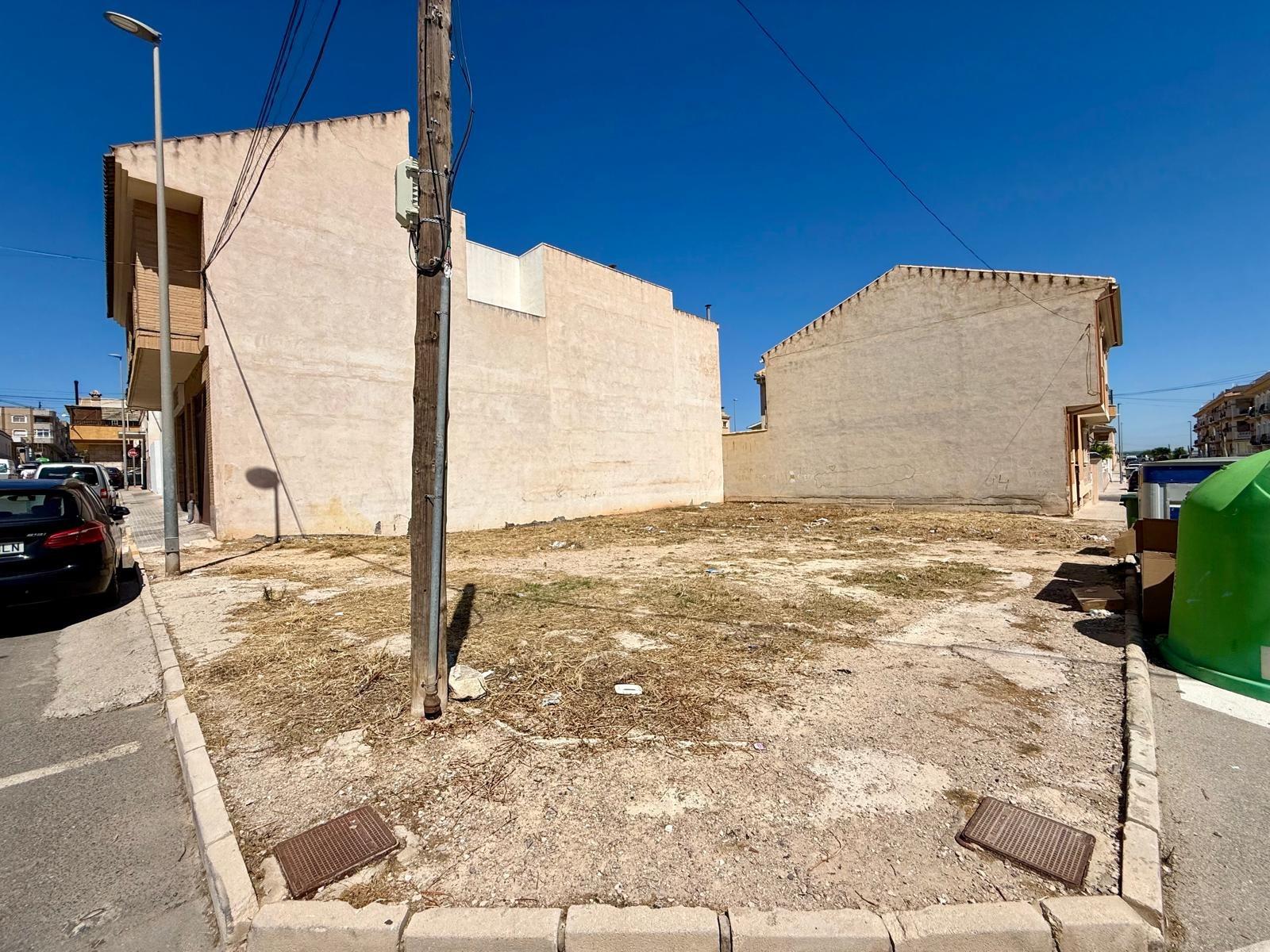 For sale - Plot in San Miguel de Salinas - CENTRO URBANO  - Alicante