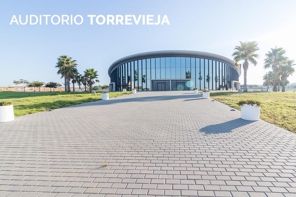 For sale - 3 Bedroom 1 Bathroom Apartment in Orihuela Costa - Campoamor  - Alicante
