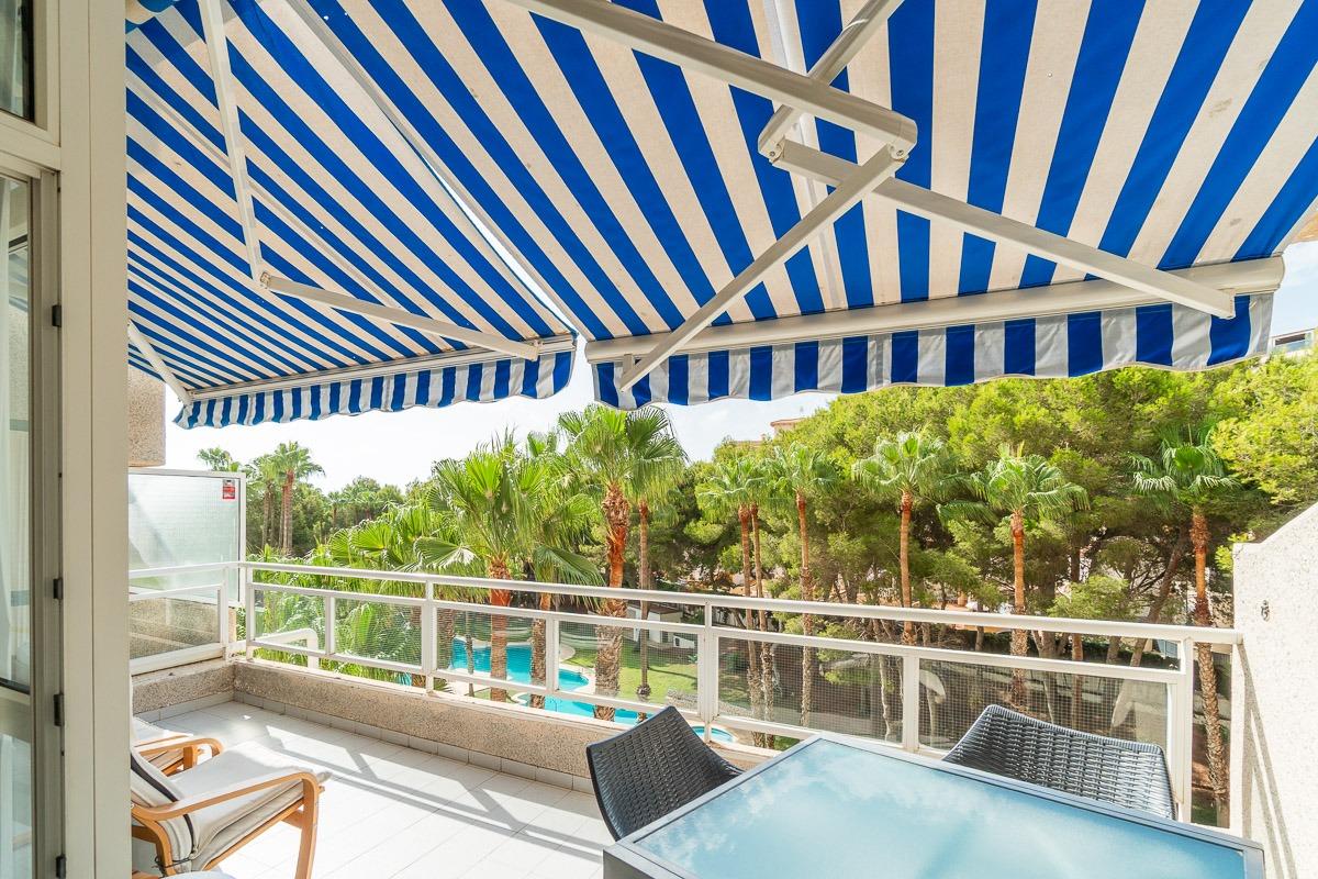 For sale - 3 Bedroom 1 Bathroom Apartment in Orihuela Costa - Campoamor  - Alicante