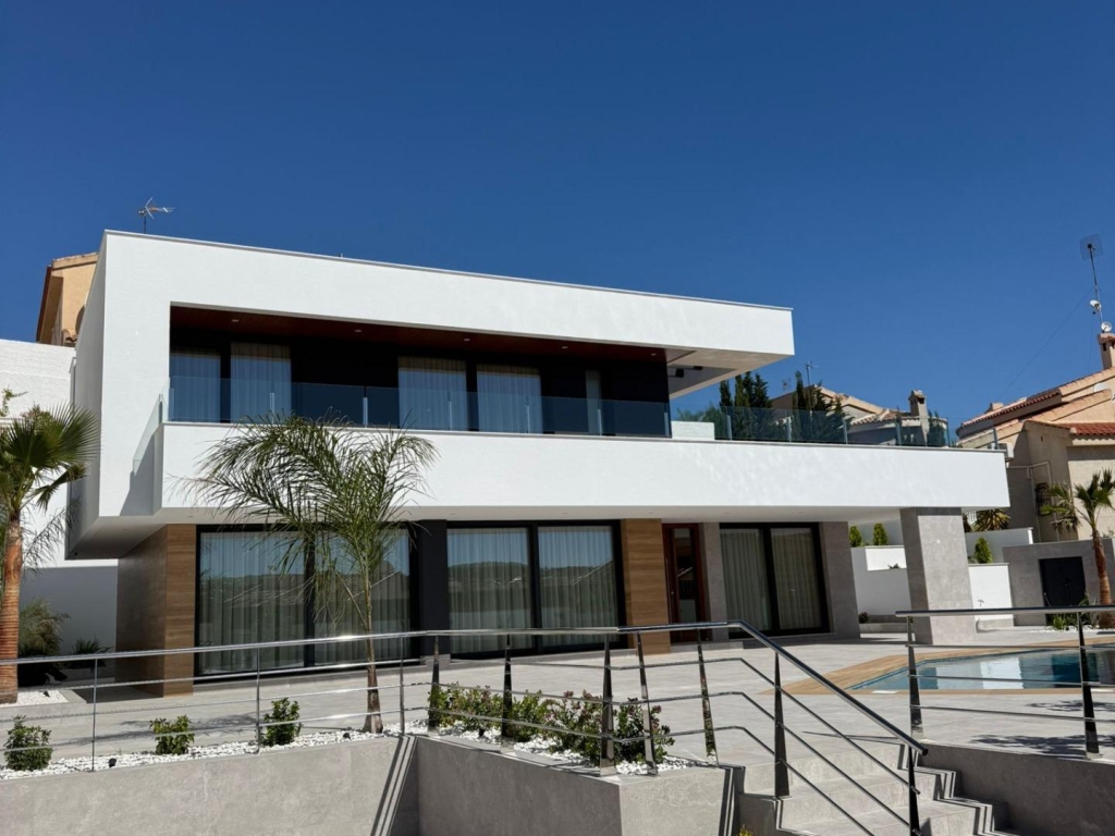 4 Bedroom 3 Bathroom Villa in Ciudad Quesada