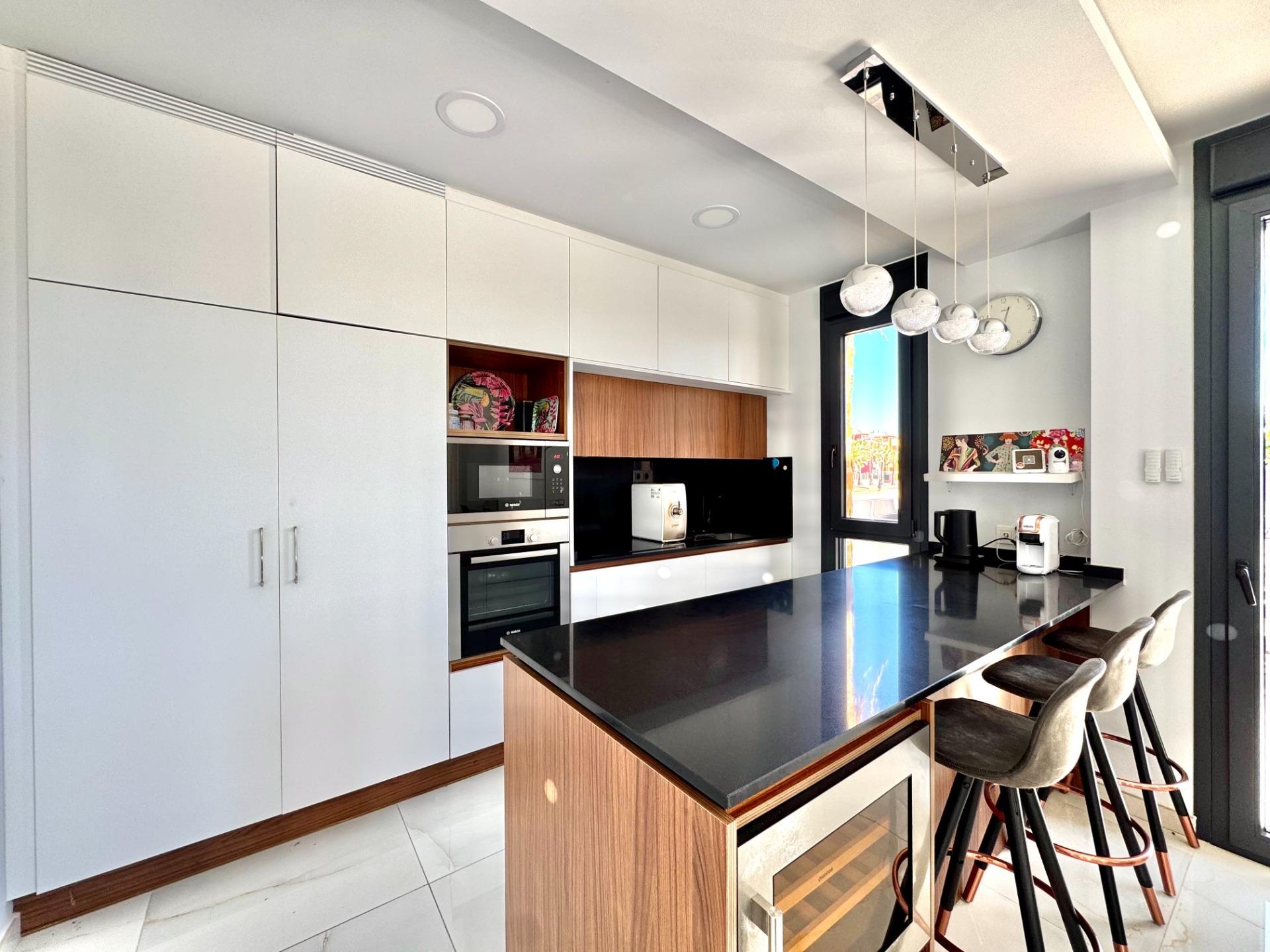 For sale - 4 Bedroom 4 Bathroom Villa in Orihuela Costa - Lomas De Cabo Roig  - Alicante
