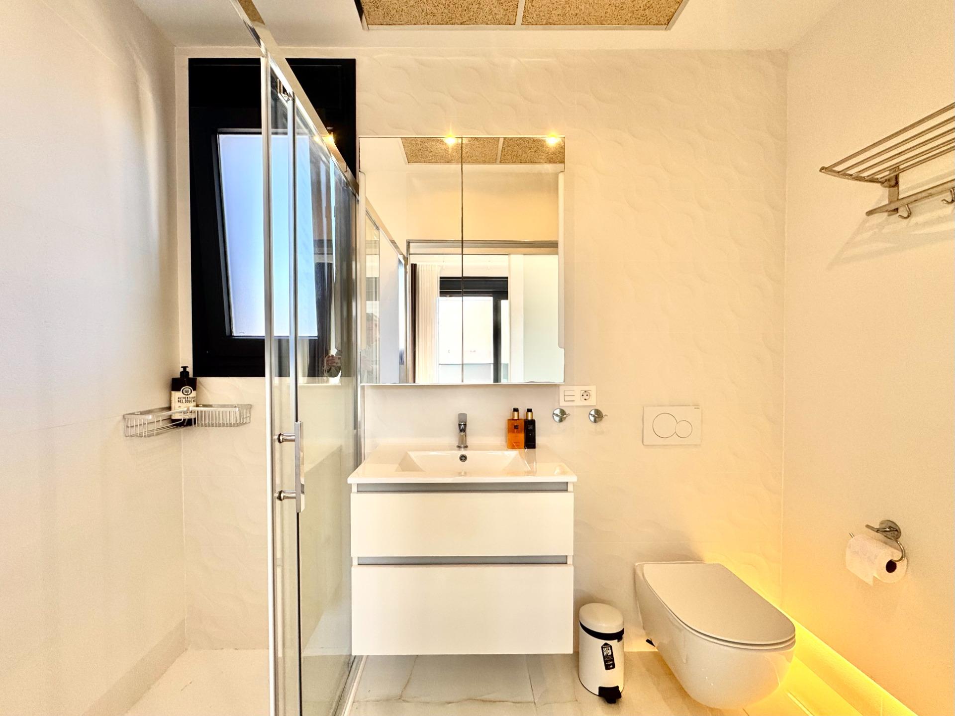 For sale - 4 Bedroom 4 Bathroom Villa in Orihuela Costa - Lomas De Cabo Roig  - Alicante