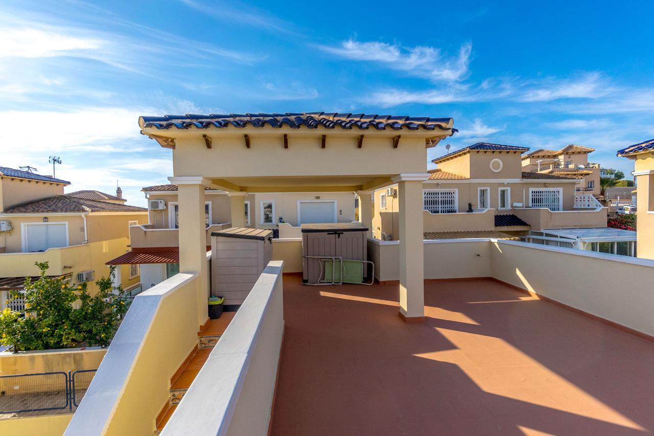For sale - 3 Bedroom 2 Bathroom Town House in Orihuela Costa - Costa Blanca  - Alicante