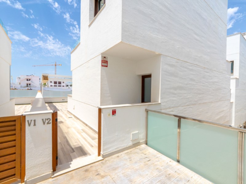 For sale - 4 Bedroom 3 Bathroom Villa in Torrevieja - Costa Blanca  - Alicante