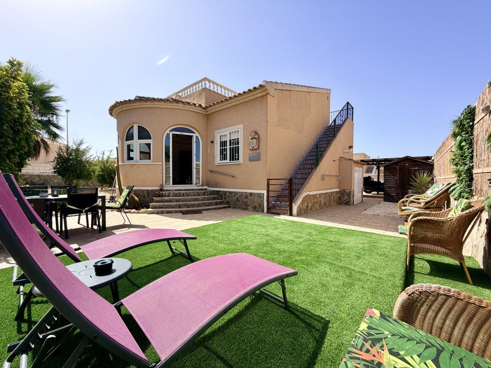 For sale - 3 Bedroom 2 Bathroom Villa in Ciudad Quesada - Costa Blanca  - Alicante