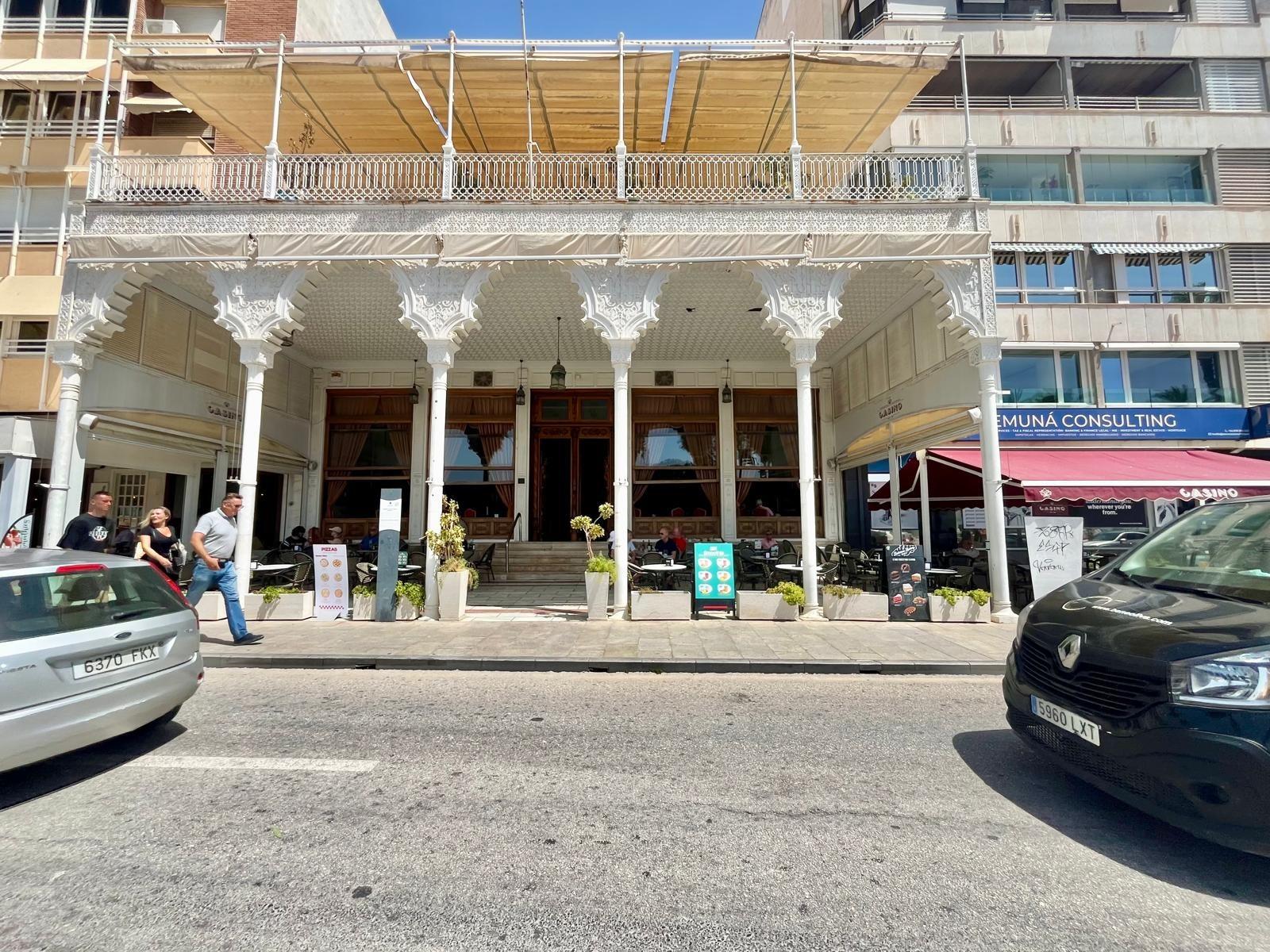 For sale - 3 Bedroom 2 Bathroom Apartment in Torrevieja - Torrevieja  - Alicante