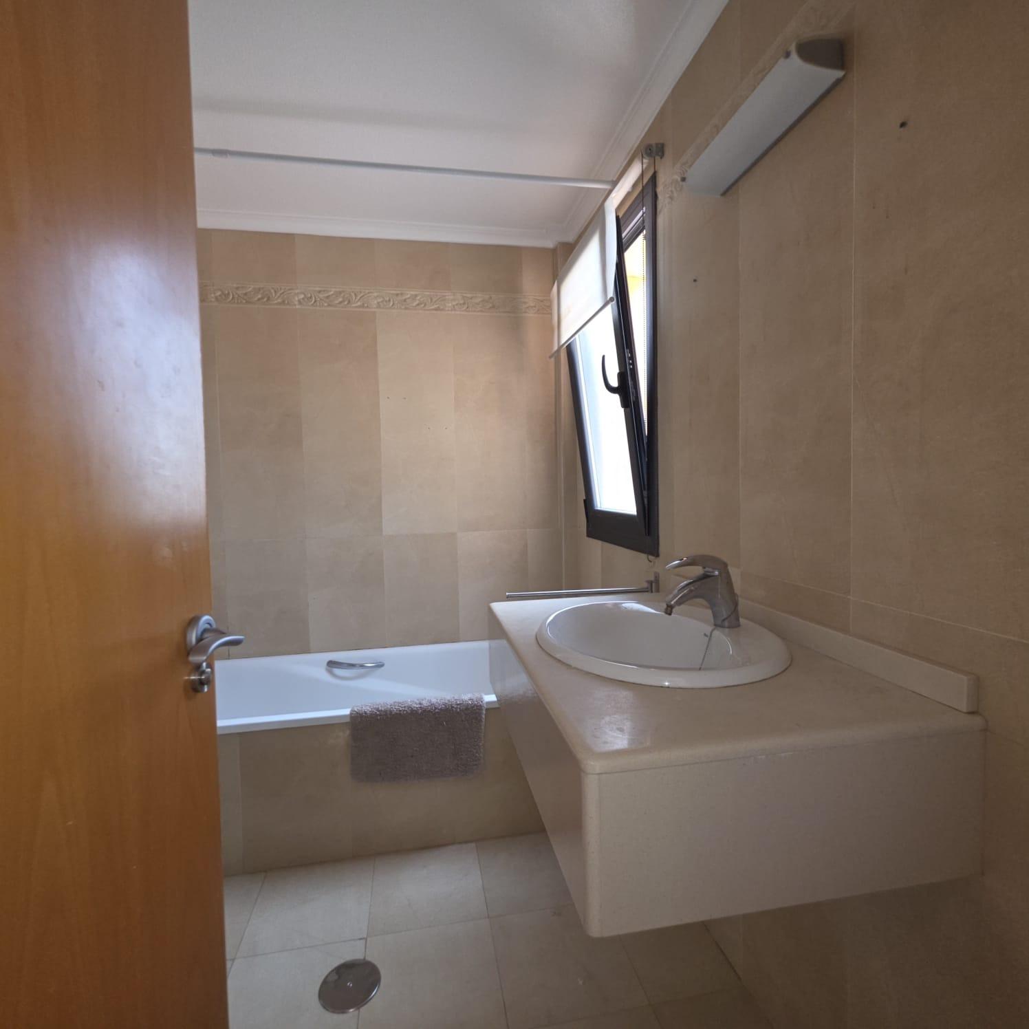 For sale - 4 Bedroom 2 Bathroom Town House in Orihuela Costa - Las Filipinas  - Alicante