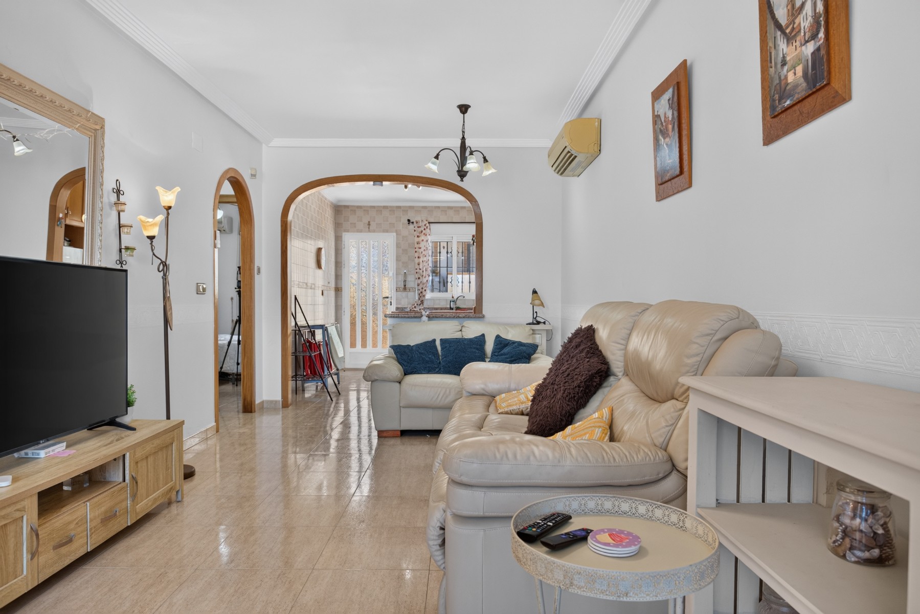 For sale - 2 Bedroom 2 Bathroom Villa in Villamartin - Costa Blanca  - Alicante