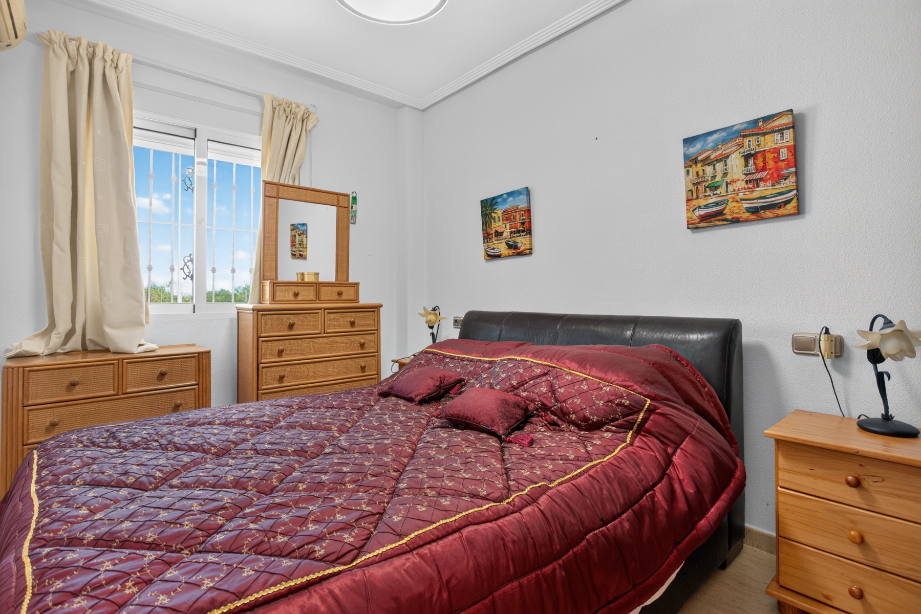 For sale - 2 Bedroom 2 Bathroom Villa in Villamartin - Costa Blanca  - Alicante