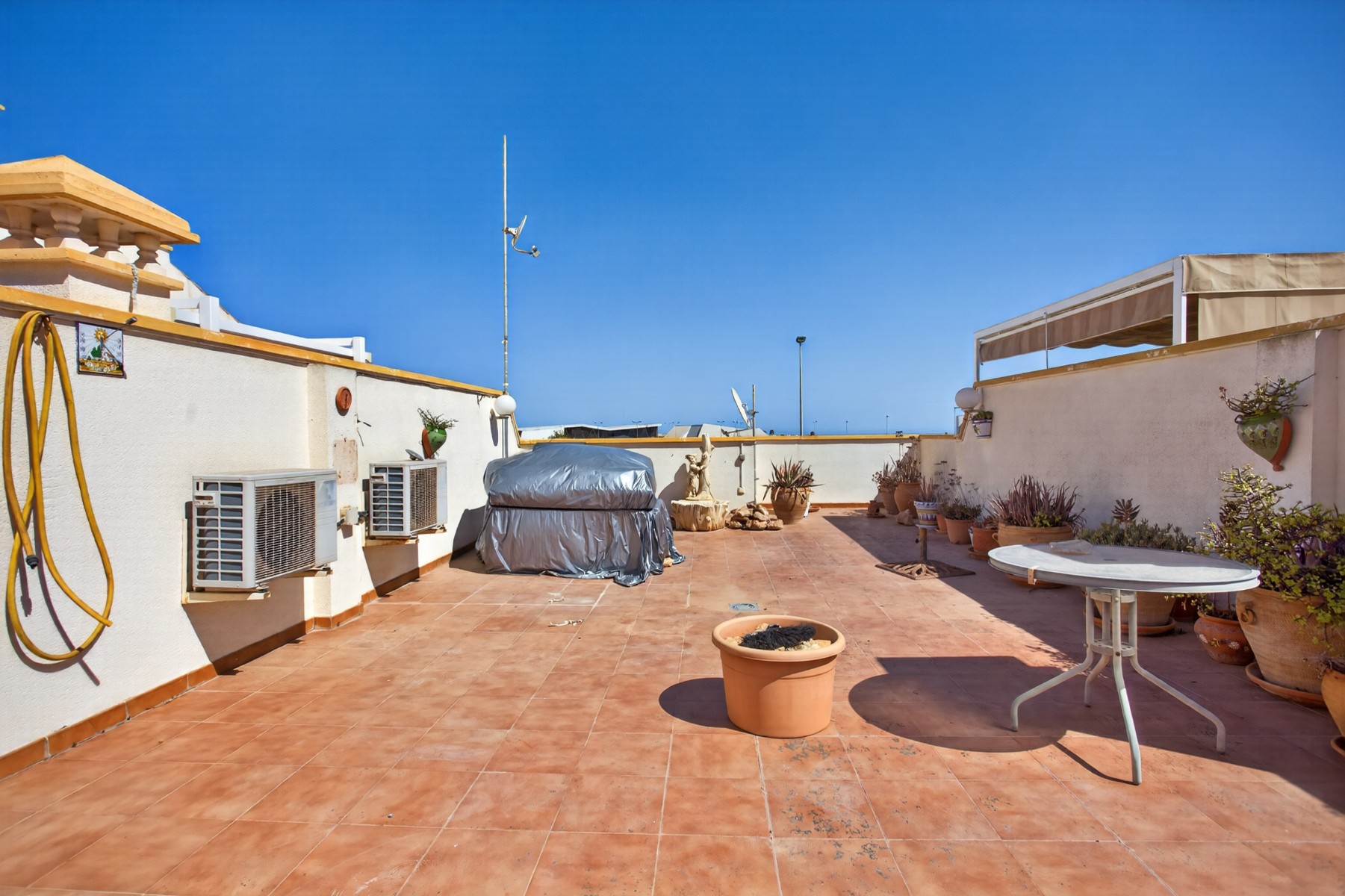 For sale - 2 Bedroom 2 Bathroom Villa in Villamartin - Costa Blanca  - Alicante