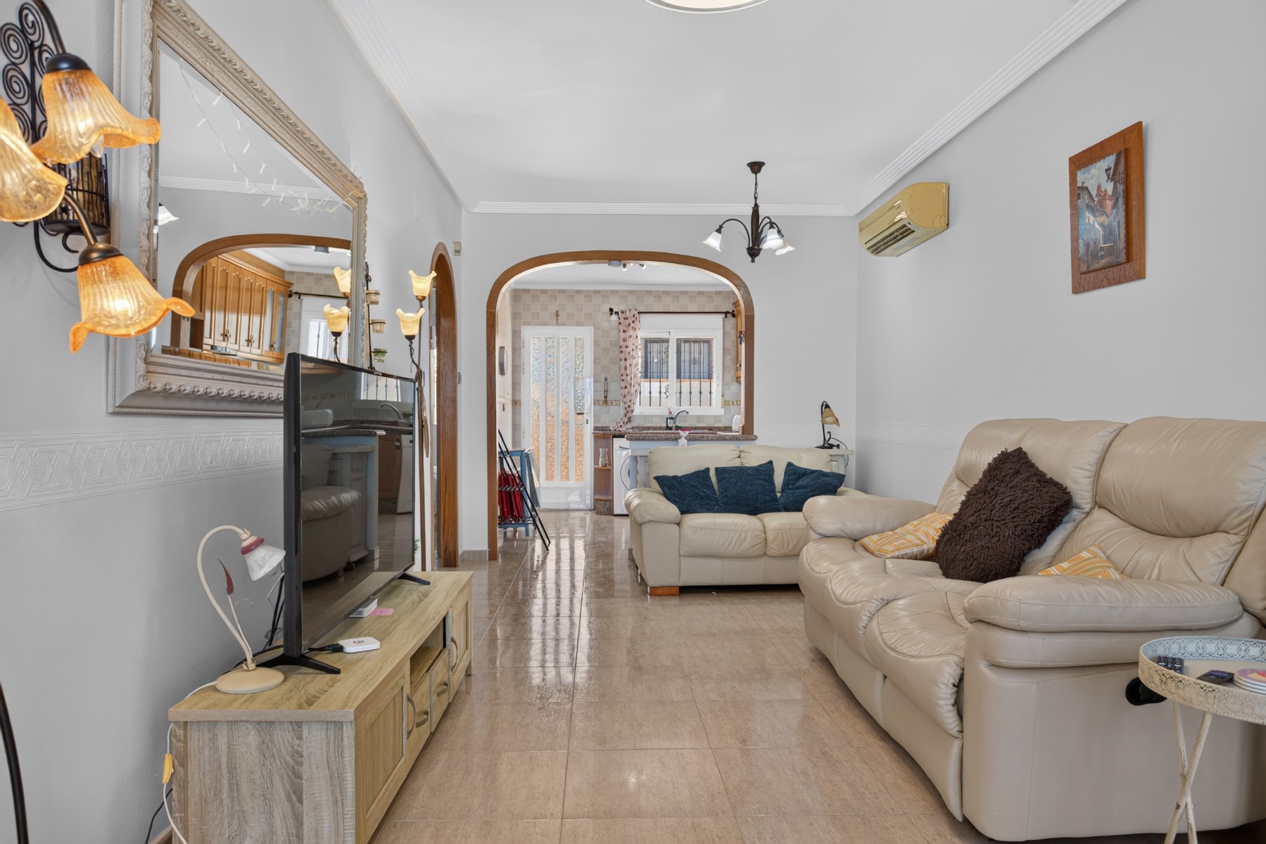 For sale - 2 Bedroom 2 Bathroom Villa in Villamartin - Costa Blanca  - Alicante