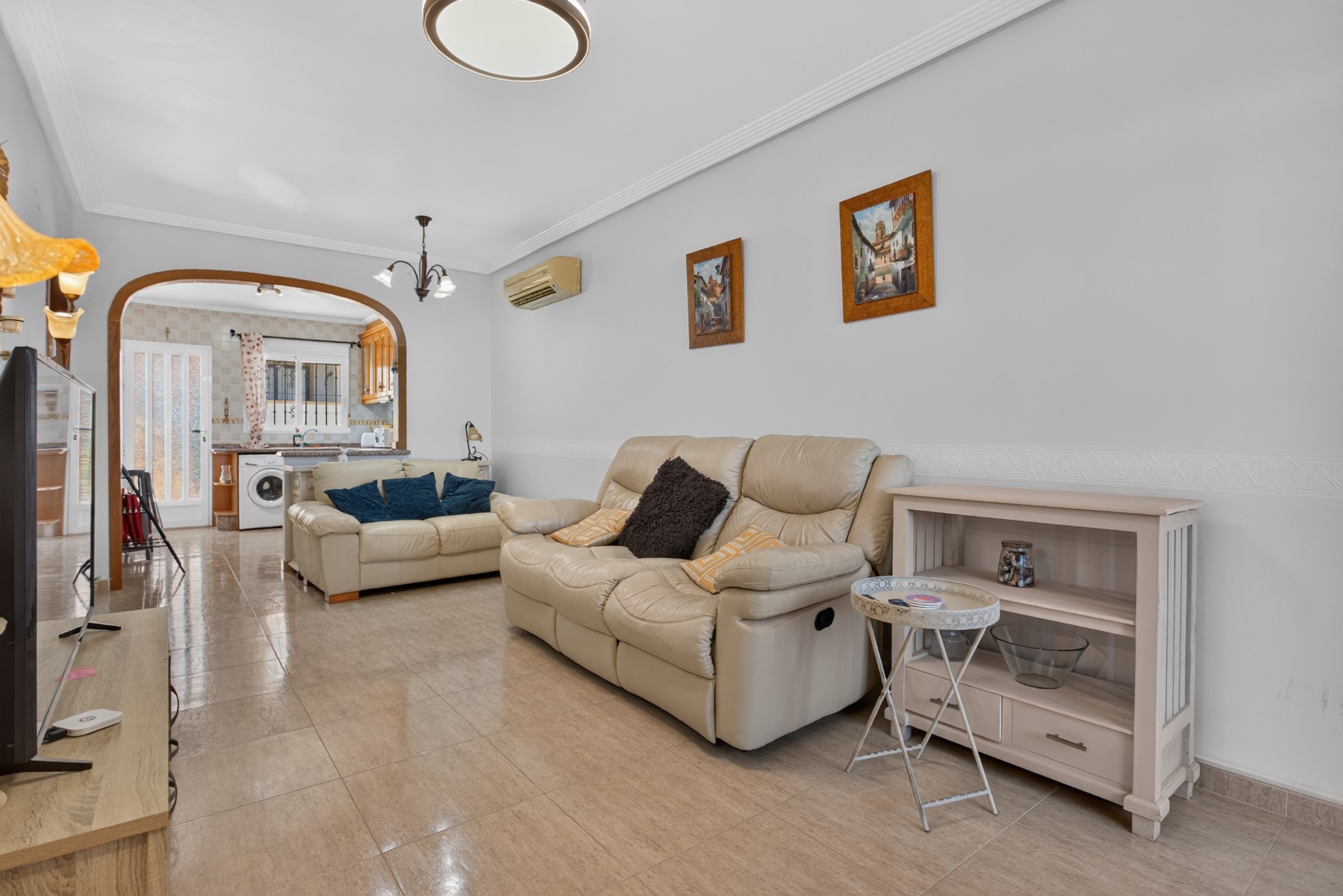 For sale - 2 Bedroom 2 Bathroom Villa in Villamartin - Costa Blanca  - Alicante