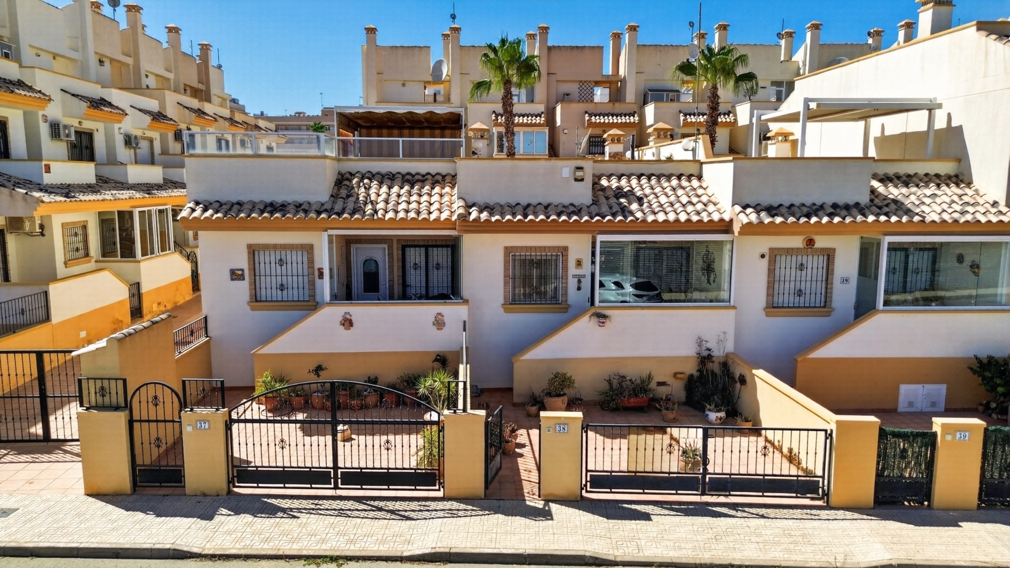 For sale - 2 Bedroom 2 Bathroom Villa in Villamartin - Costa Blanca  - Alicante