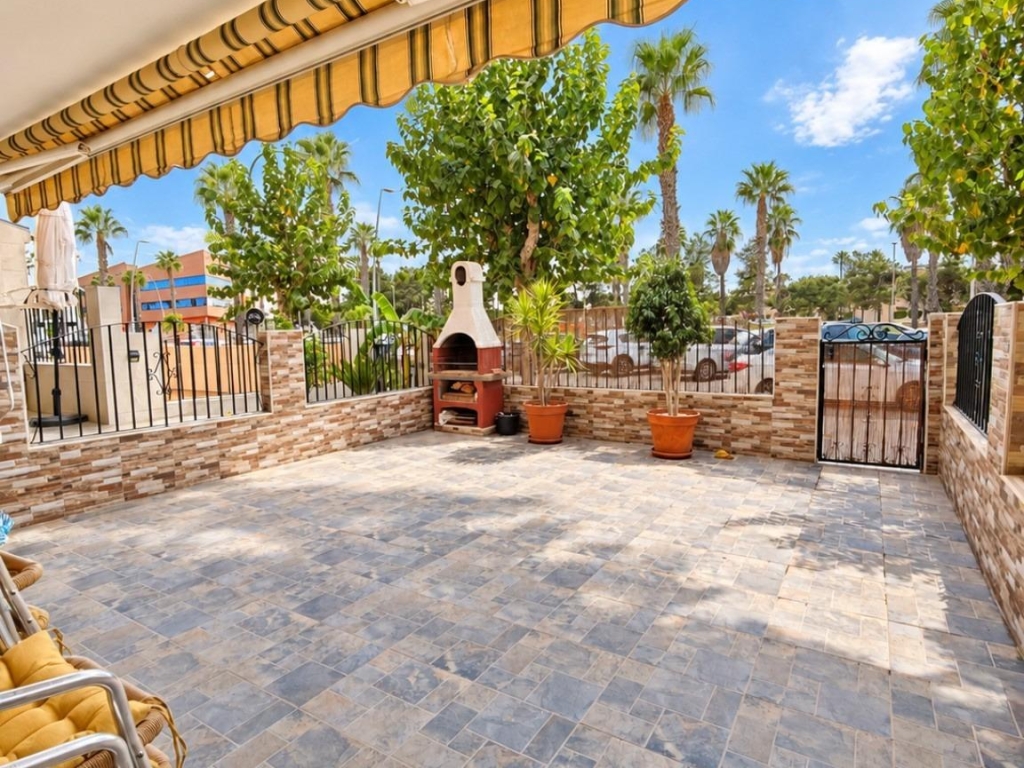 2 Bedroom 1 Bathroom Apartment in Los Alcazares