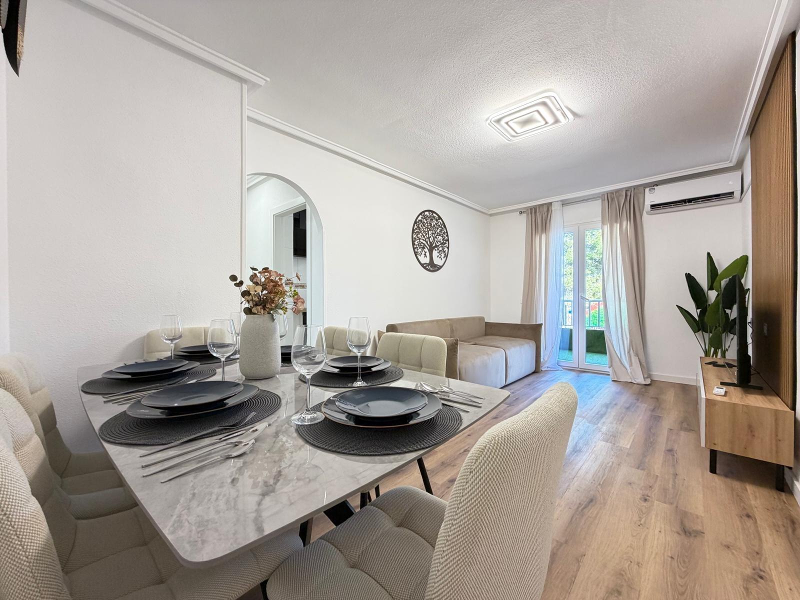 For sale - 3 Bedroom 2 Bathroom Apartment in Torrevieja - PARQUE DE LAS NACIONES  - Alicante