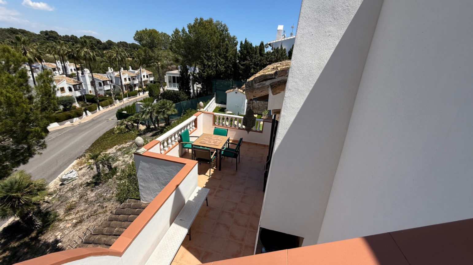 For sale - 4 Bedroom 2 Bathroom Villa in Orihuela - Inland  - Alicante
