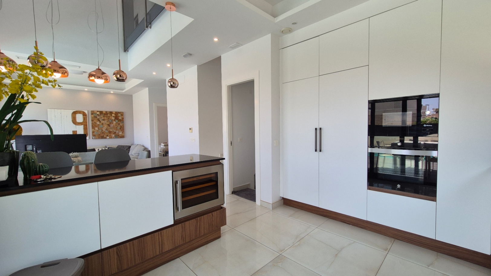 For sale - 4 Bedroom 4 Bathroom Villa in Torrevieja - Costa Blanca  - Alicante