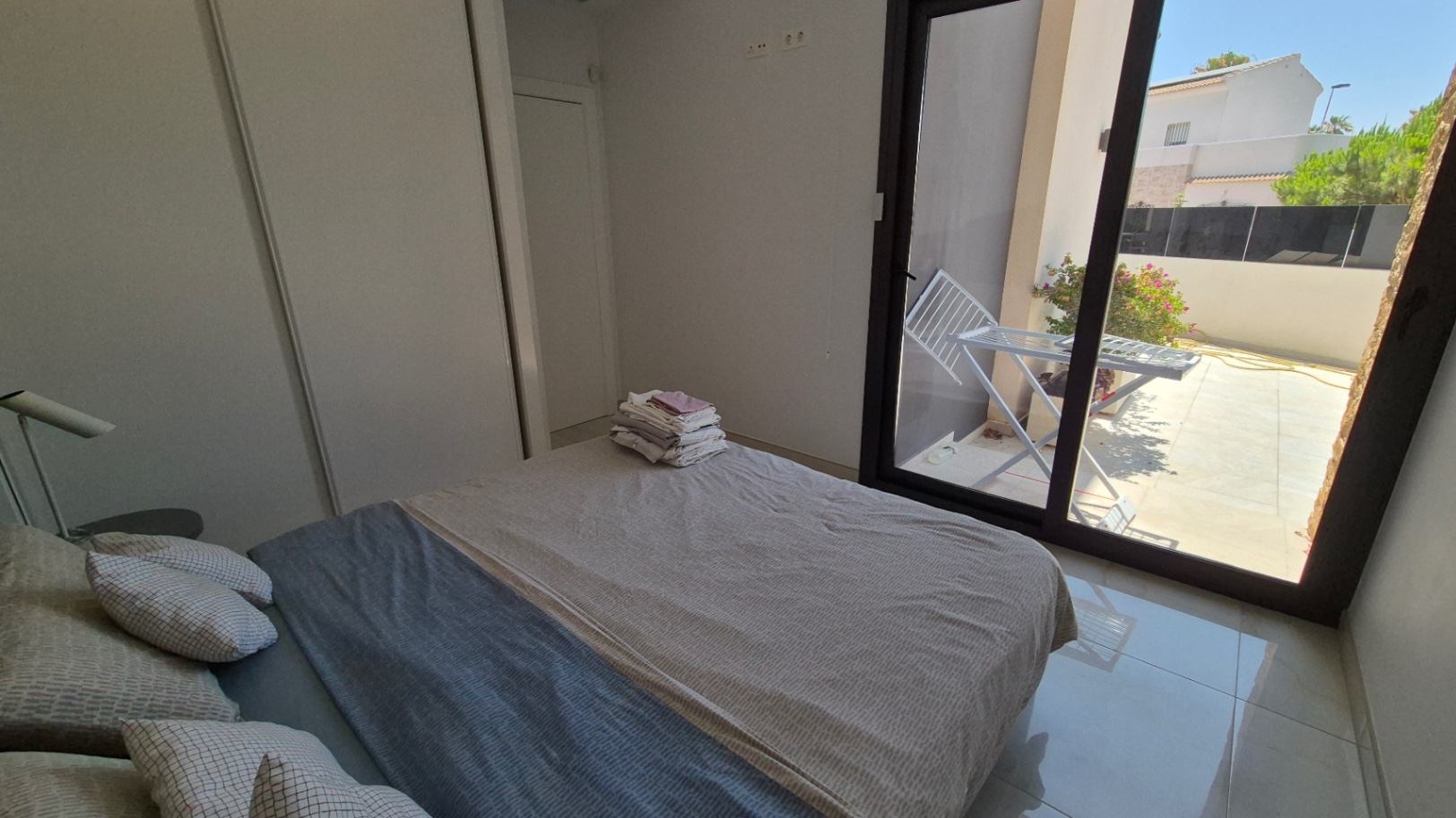 For sale - 4 Bedroom 4 Bathroom Villa in Torrevieja - Costa Blanca  - Alicante