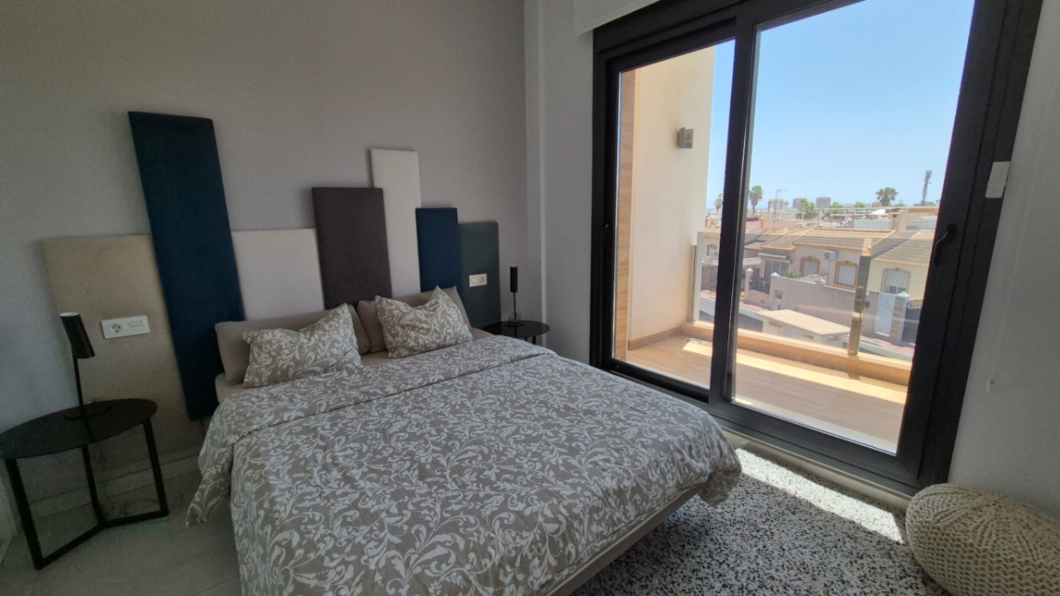 For sale - 4 Bedroom 4 Bathroom Villa in Torrevieja - Costa Blanca  - Alicante