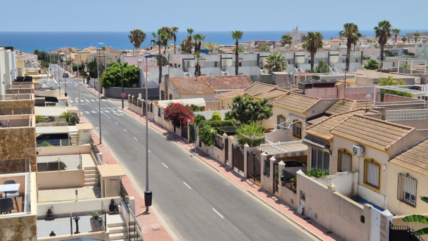 For sale - 4 Bedroom 4 Bathroom Villa in Torrevieja - Costa Blanca  - Alicante