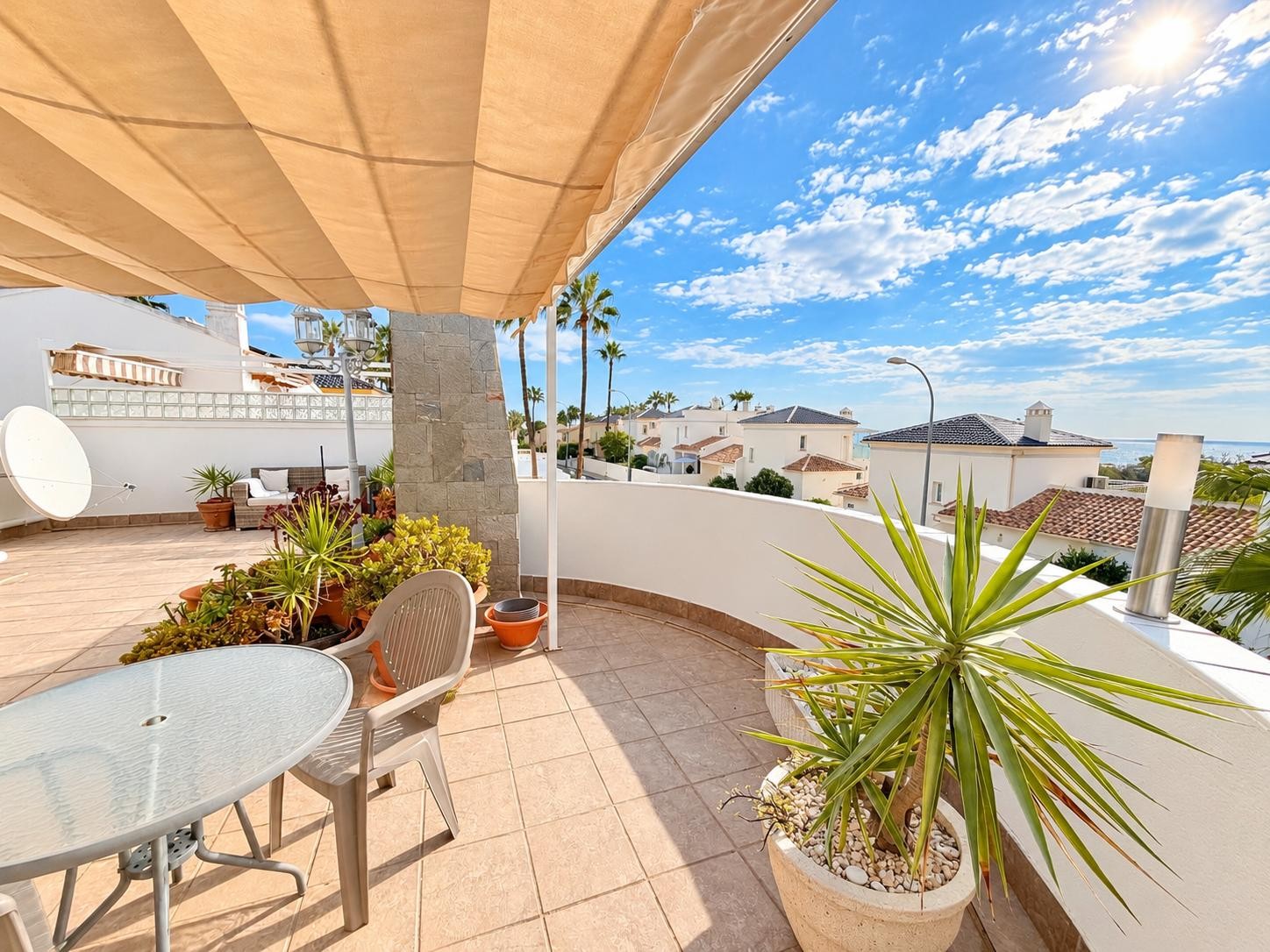 For sale - 3 Bedroom 2 Bathroom Villa in Villamartin - Costa Blanca  - Alicante