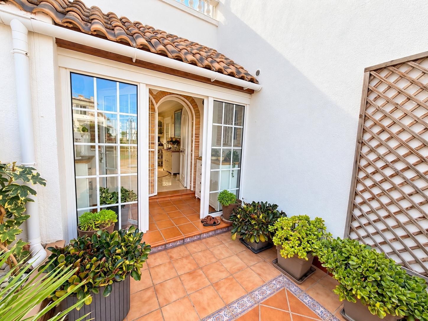 For sale - 3 Bedroom 2 Bathroom Villa in Villamartin - Costa Blanca  - Alicante