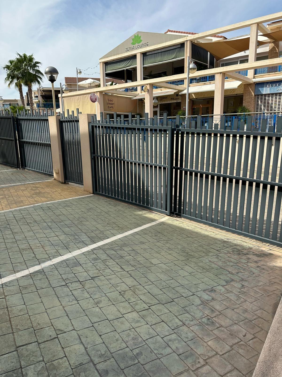 For sale - 2 Bedroom 2 Bathroom Bungalow in Orihuela Costa - La Zenia  - Alicante