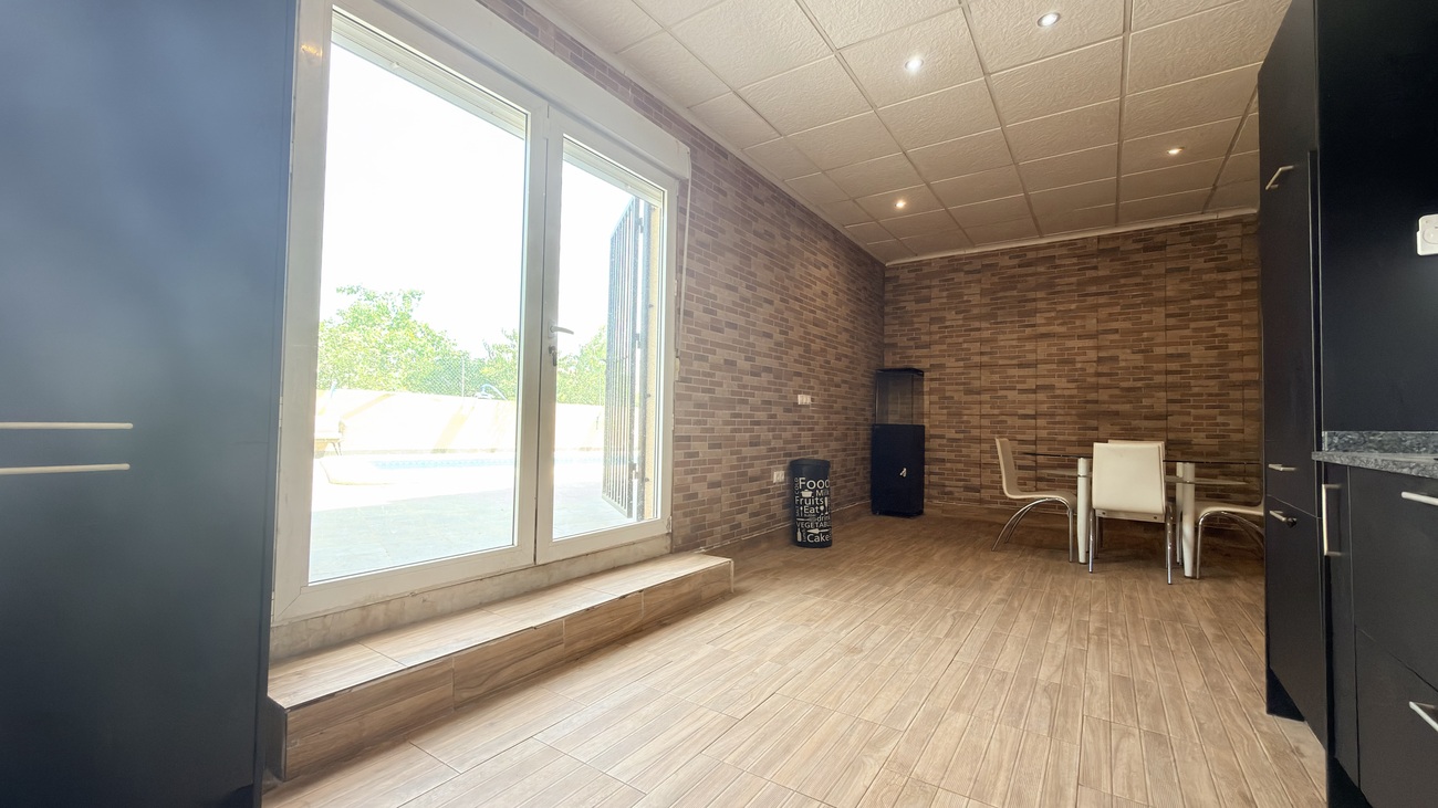For sale - 3 Bedroom 2 Bathroom Villa in Villamartin - Costa Blanca  - Alicante