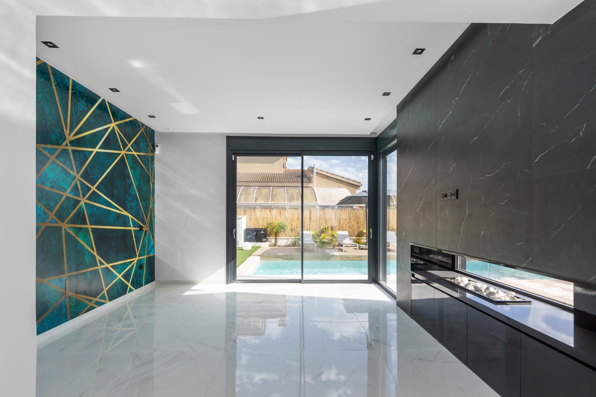 For sale - 3 Bedroom 3 Bathroom Villa in Torrevieja - Torreta Florida  - Alicante
