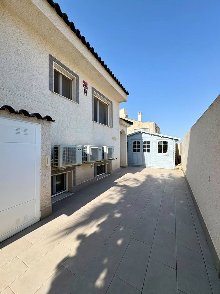 For sale - 4 Bedroom 2 Bathroom Villa in Ciudad Quesada - Costa Blanca  - Alicante