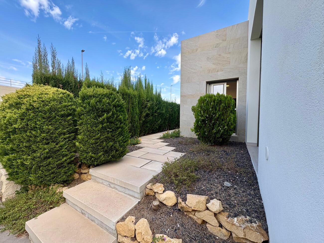 For sale - 3 Bedroom 2 Bathroom Villa in Benijofar - Costa Blanca  - Alicante