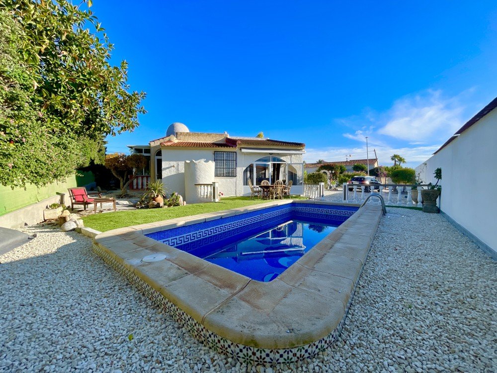 For sale - 4 Bedroom 3 Bathroom Villa in Ciudad Quesada - Costa Blanca  - Alicante