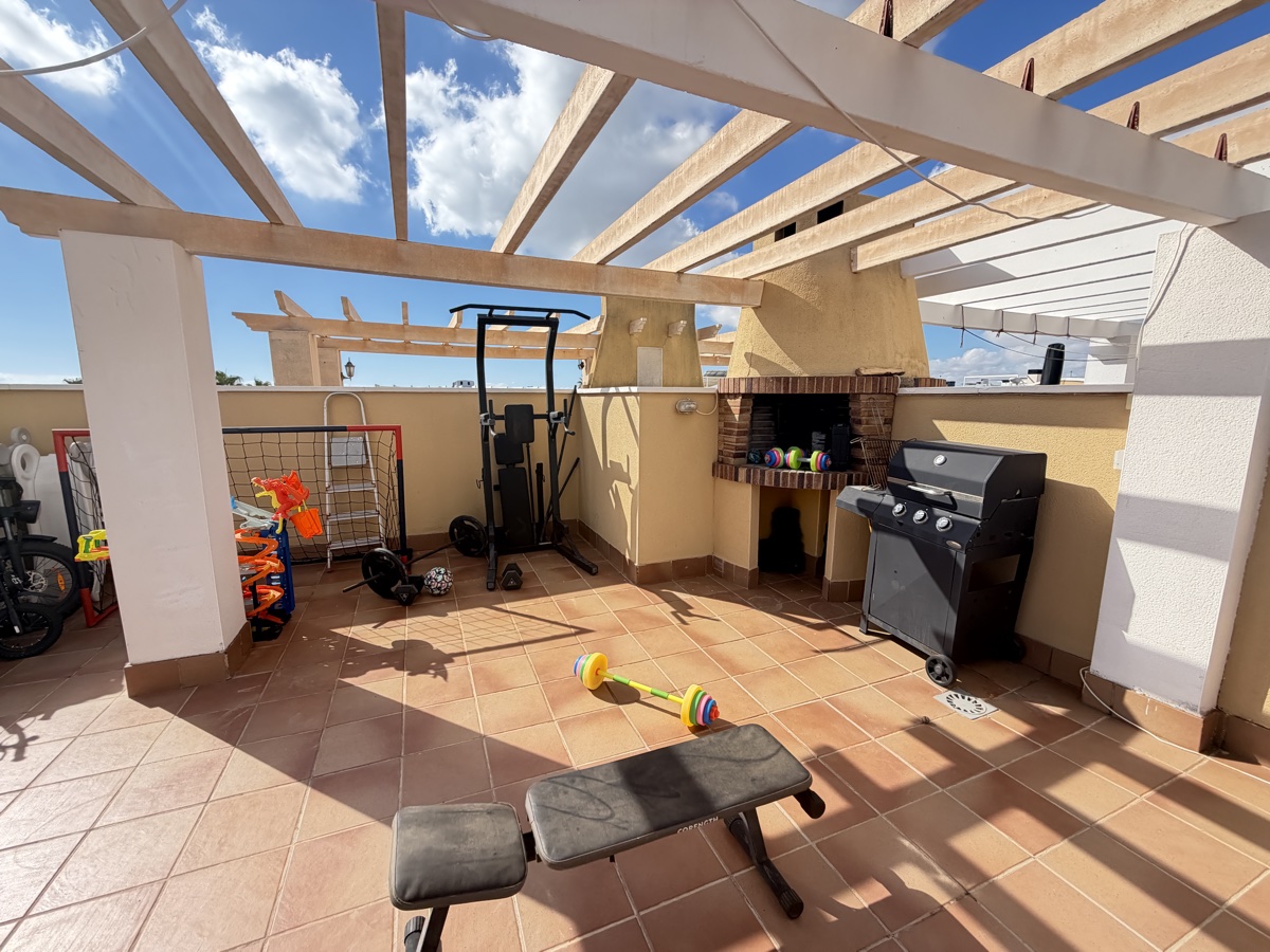 For sale - 2 Bedroom 1 Bathroom Top Floor Apartment in Lomas De Cabo Roig - , Lomas De Cabo Roig, Alicante, Spain - Alicante